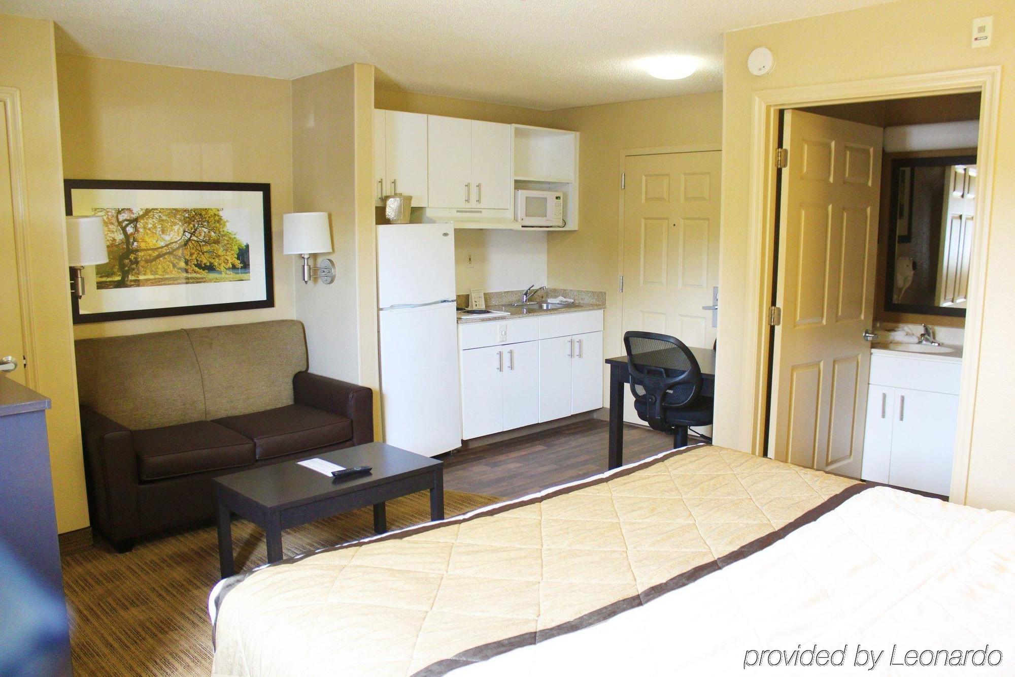 Extended Stay America Suites - Chesapeake - Greenbrier Circle Екстериор снимка